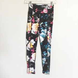 Zyia Floral Black Leggings Mesh Size 2 Gym 7/8